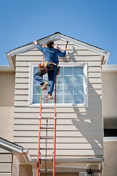 Professional Siding Installation & Repair in Oak Hills, CA